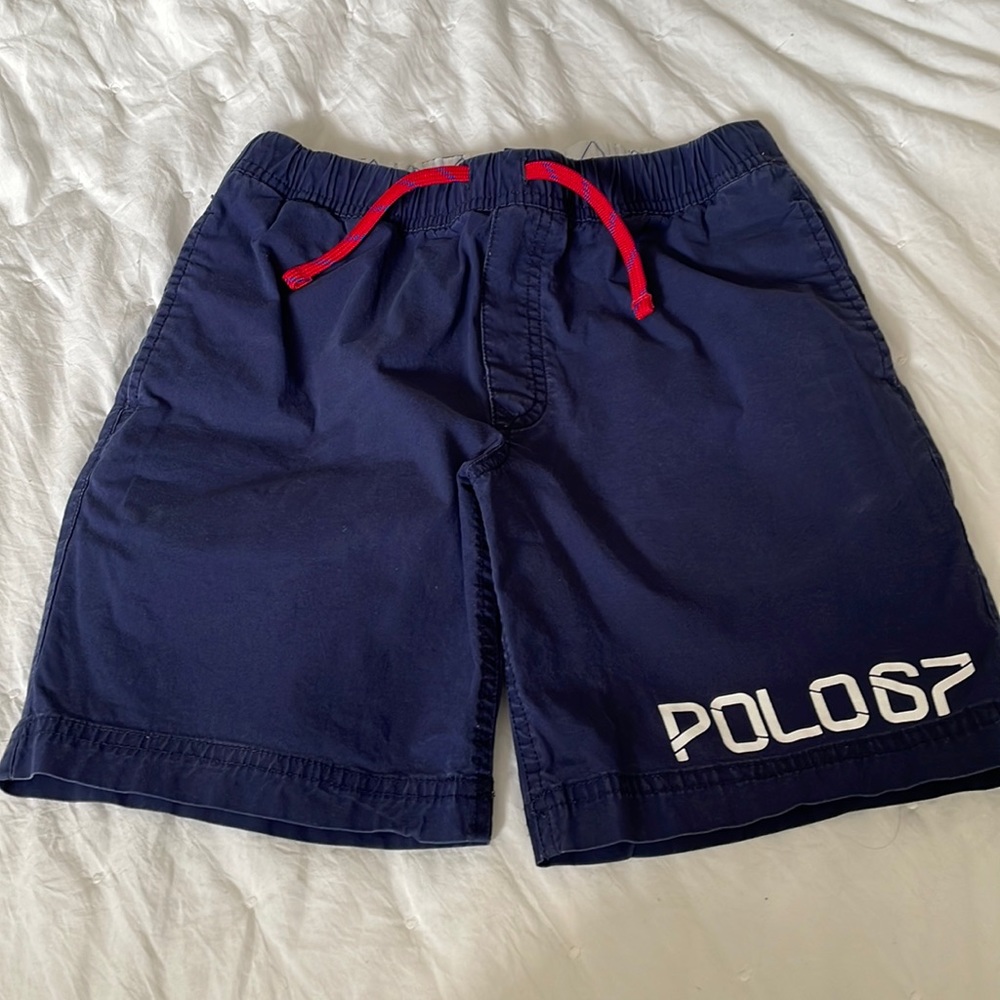 Boys size M(10-12) blue like new Ralph Lauren shorts.
